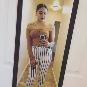 Meet your Posher, Alicia